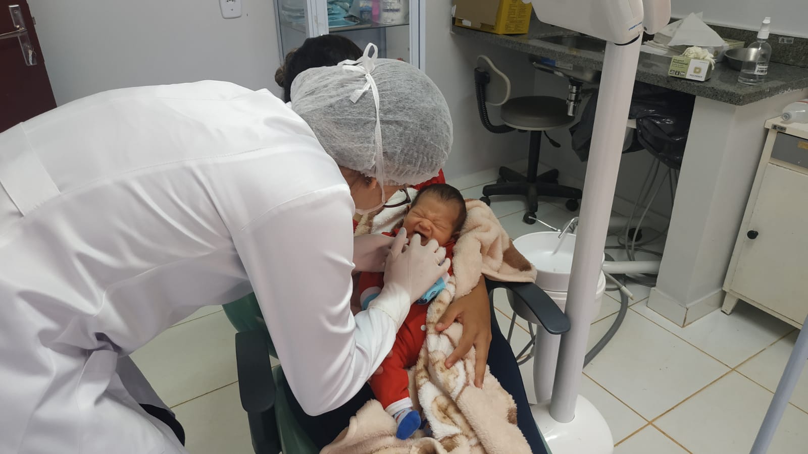 Secretaria de Saúde inicia o Teste da Linguinha em bebês 