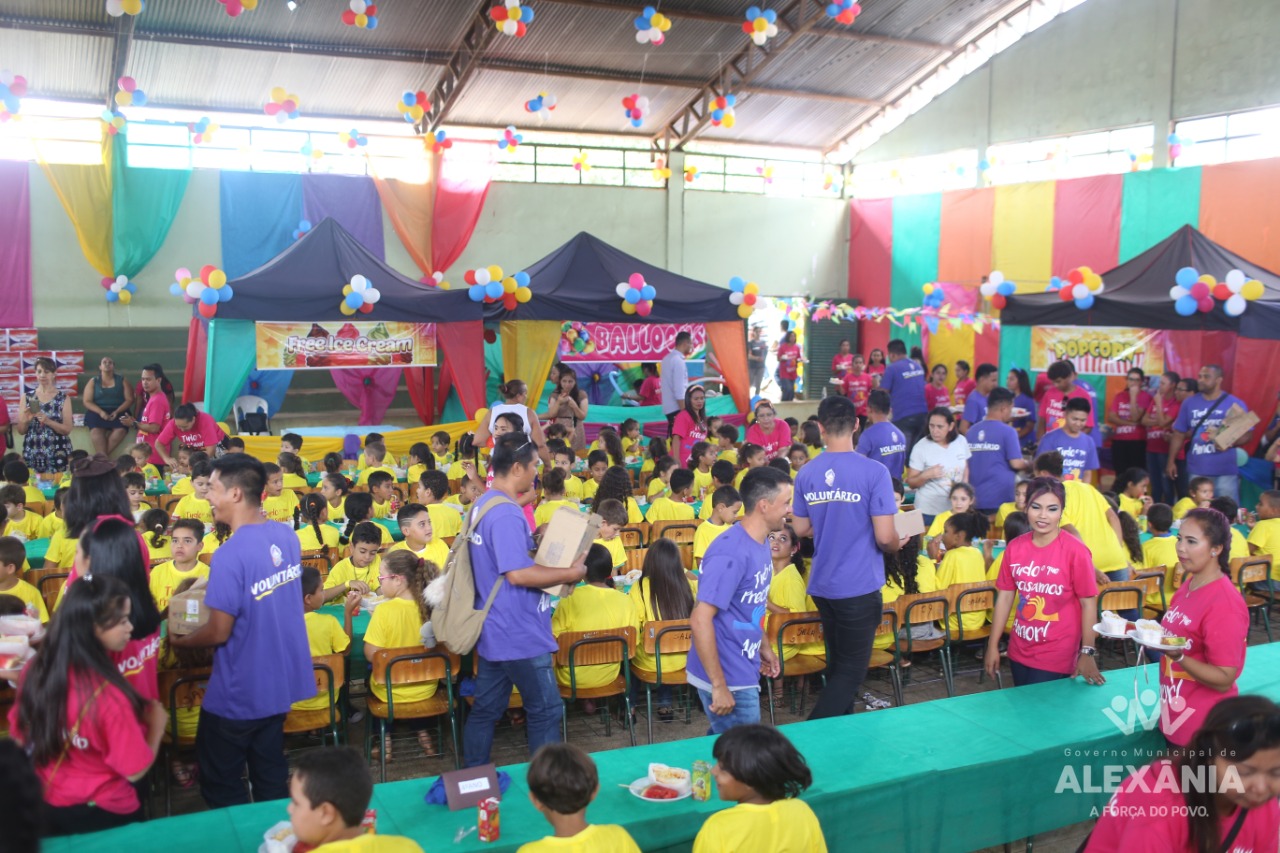 Um dia Memorável para as Crianças da escola Bertolina Teixeira