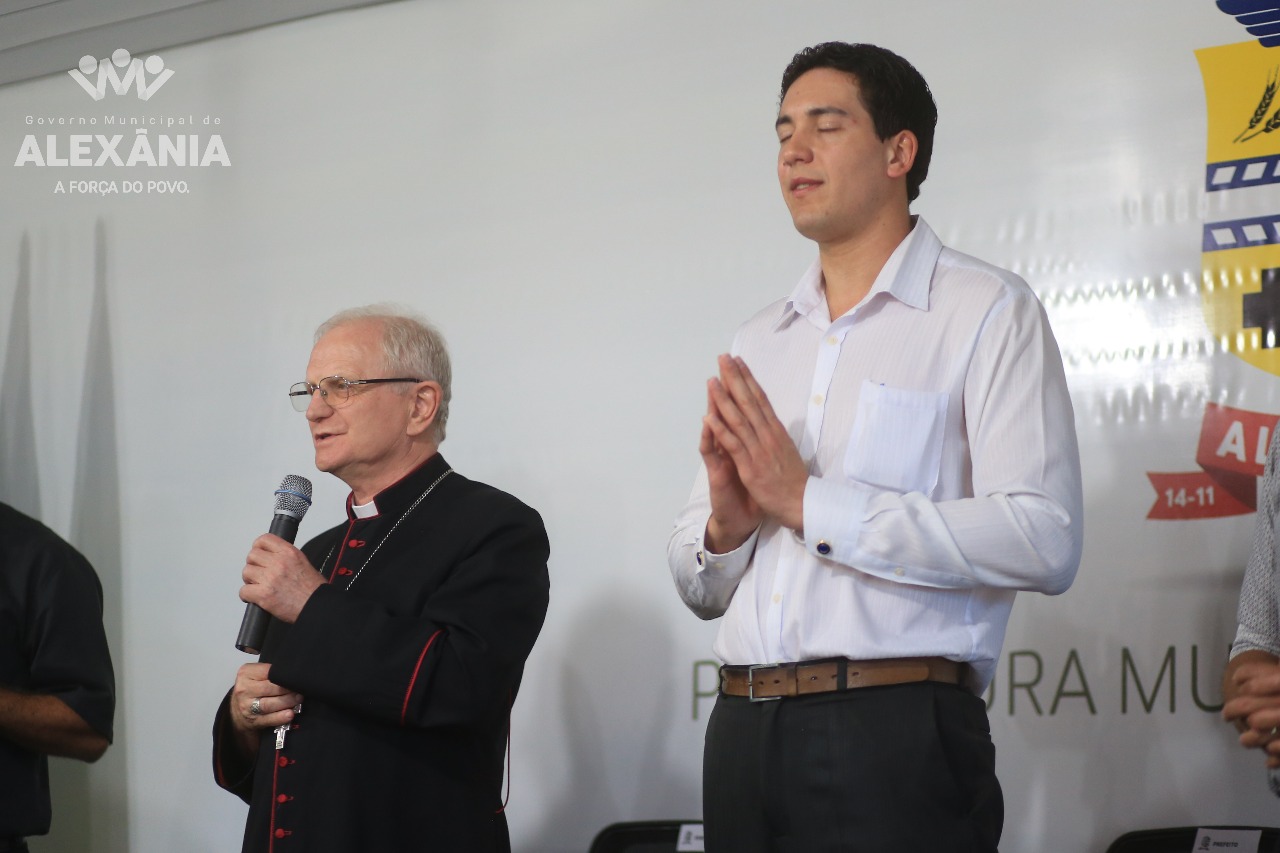 Visita do Bispo Dom João Wilk ao executivo