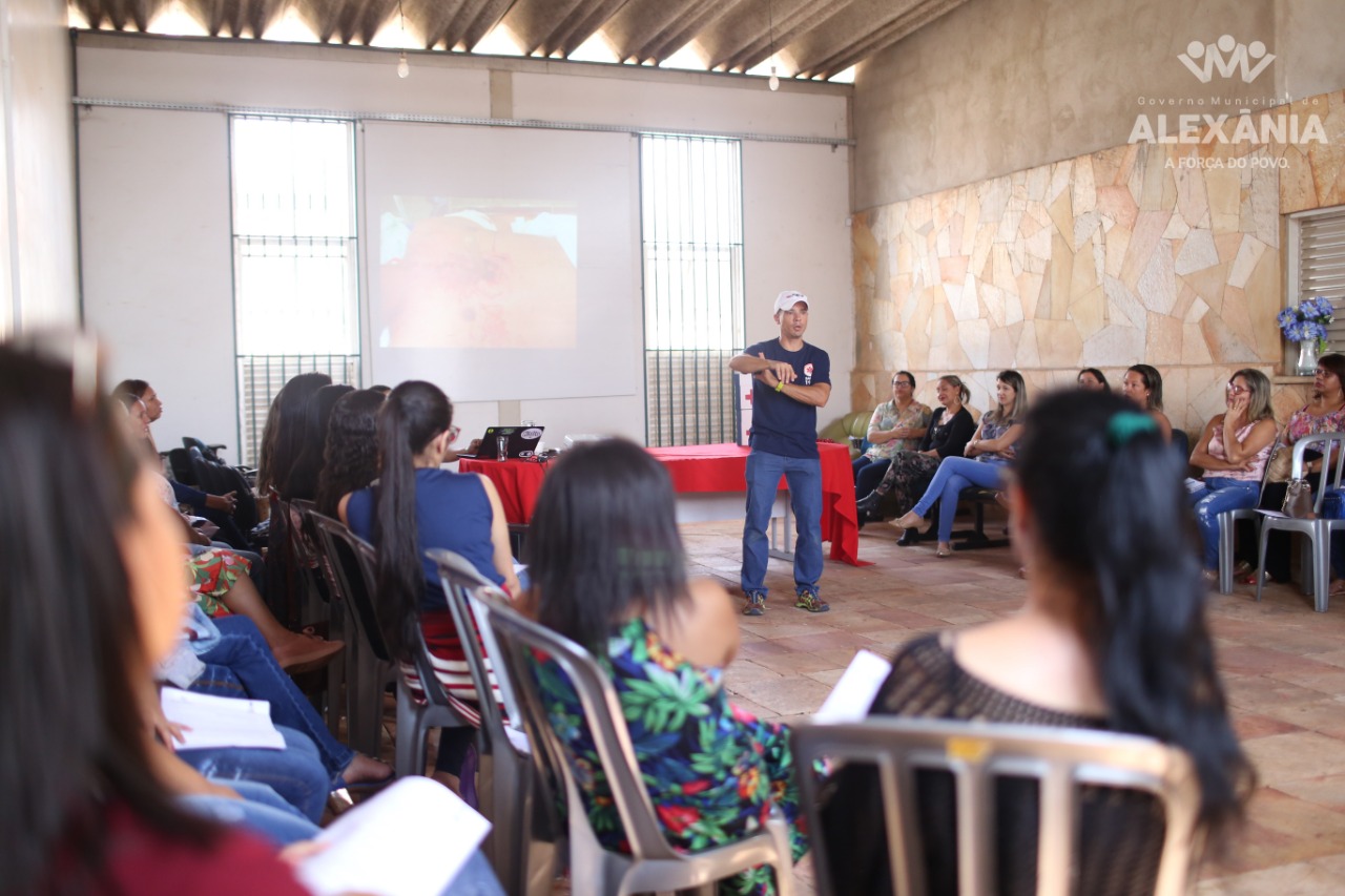 Equipe da Educação participa de capacitação de Primeiros Socorros