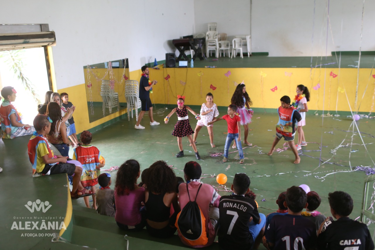 CRAS realiza Carnaval para crianças do SCFV