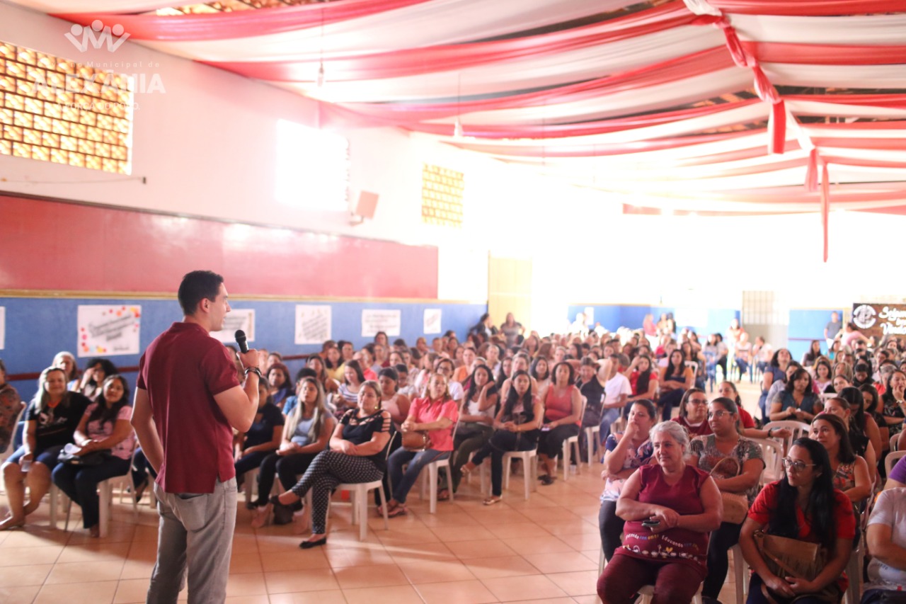 Encontro pedagógico com equipe da Secretaria Municipal de Educação