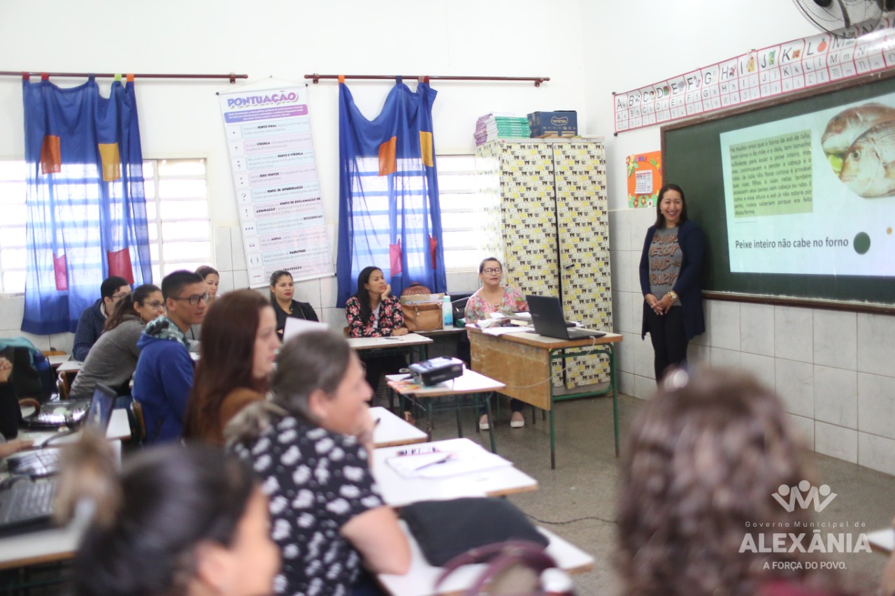 Professores da rede municipal participam de Formação Continuada