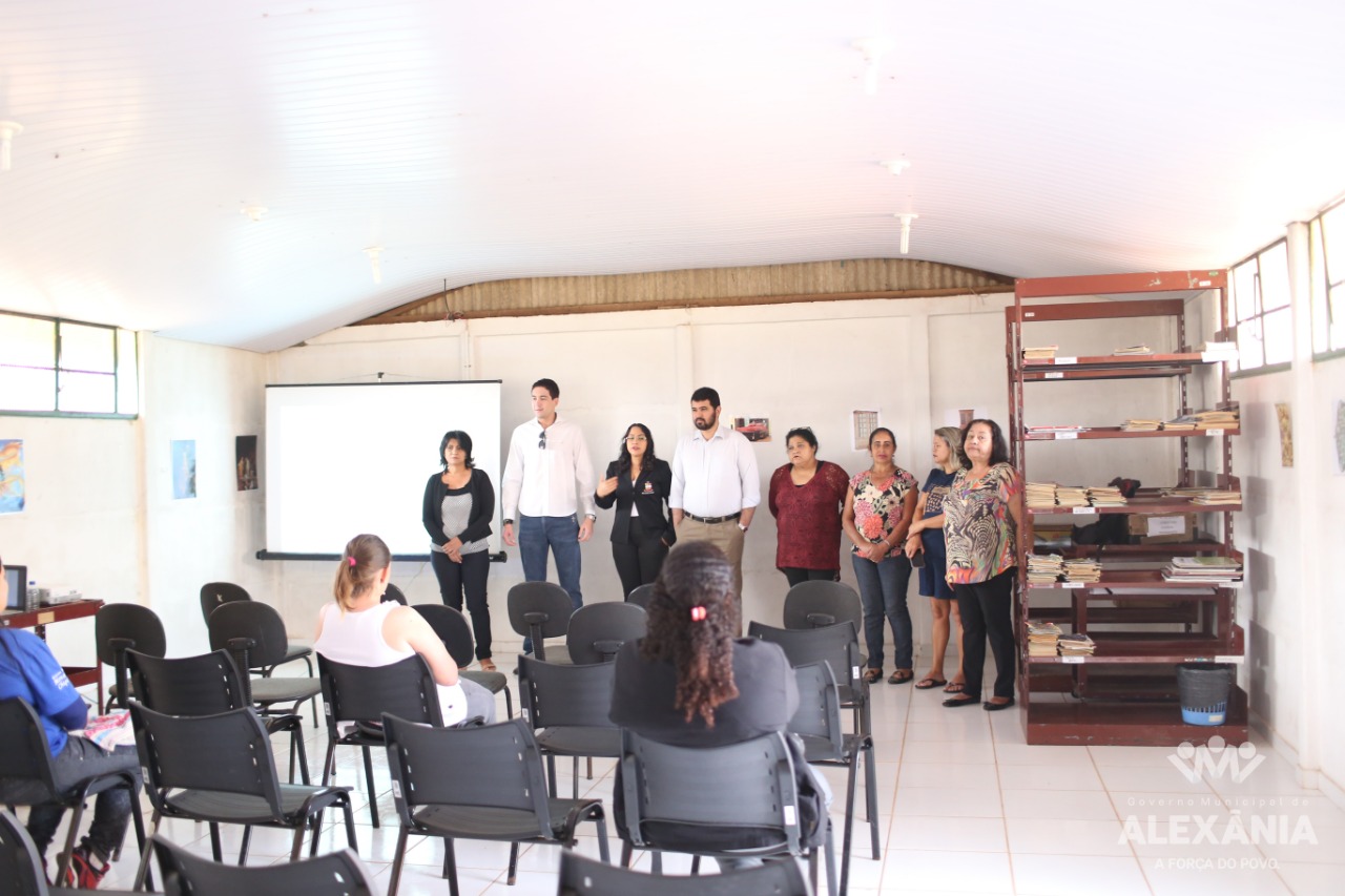 Biblioteca Sinclei Fazzolino recebe curso de Gestão de Bibliotecas